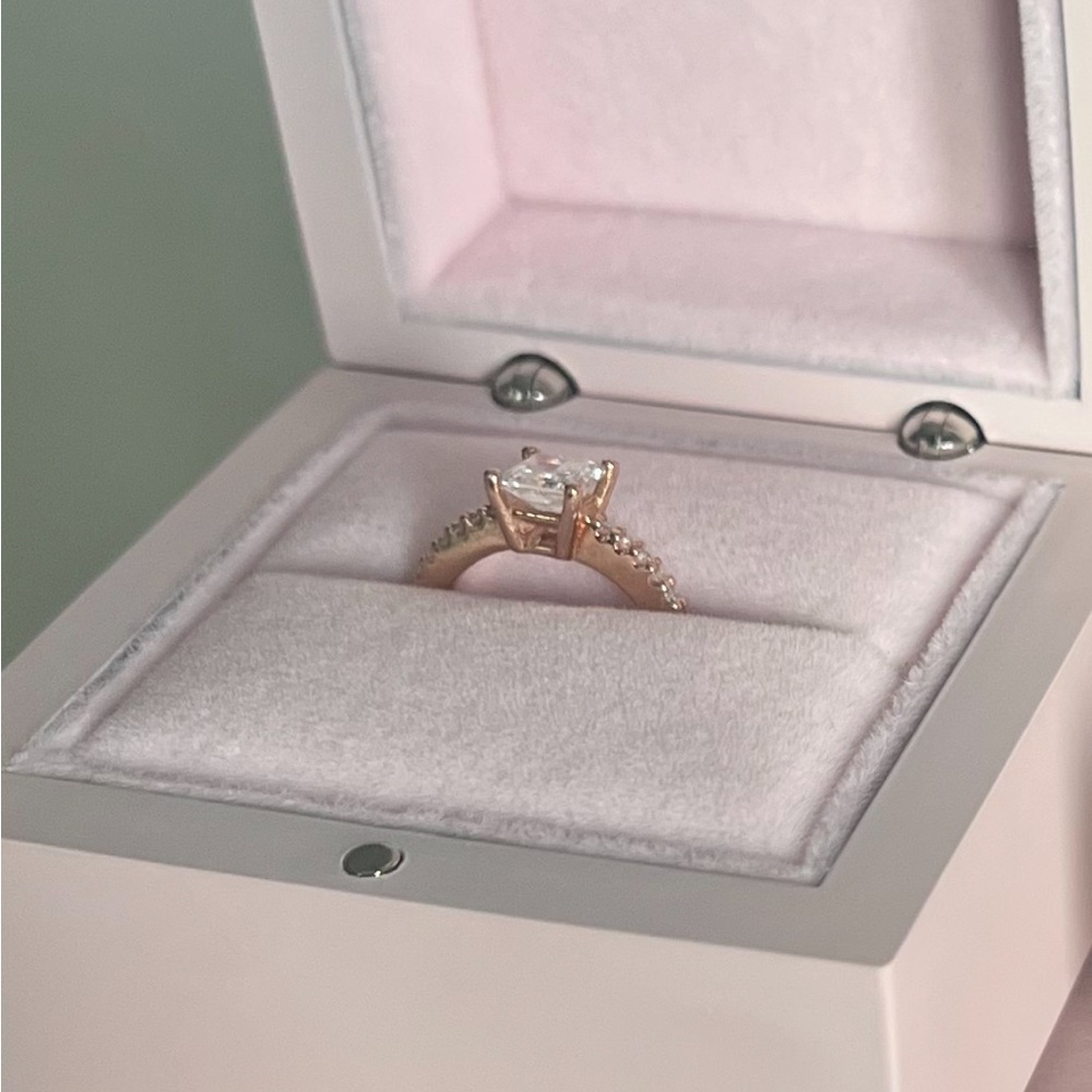 Engagement wedding ring set gold diamonds - Picture 12 of 16